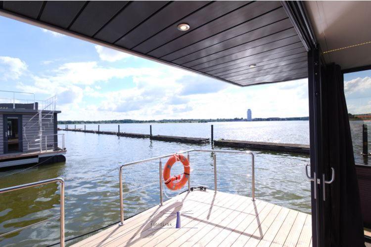 Hausboot Fjord Aries Mit Dachterrasse In Schleswig Hotel Luaran gambar